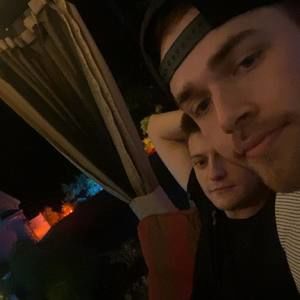 Meet your Posher, Andrew